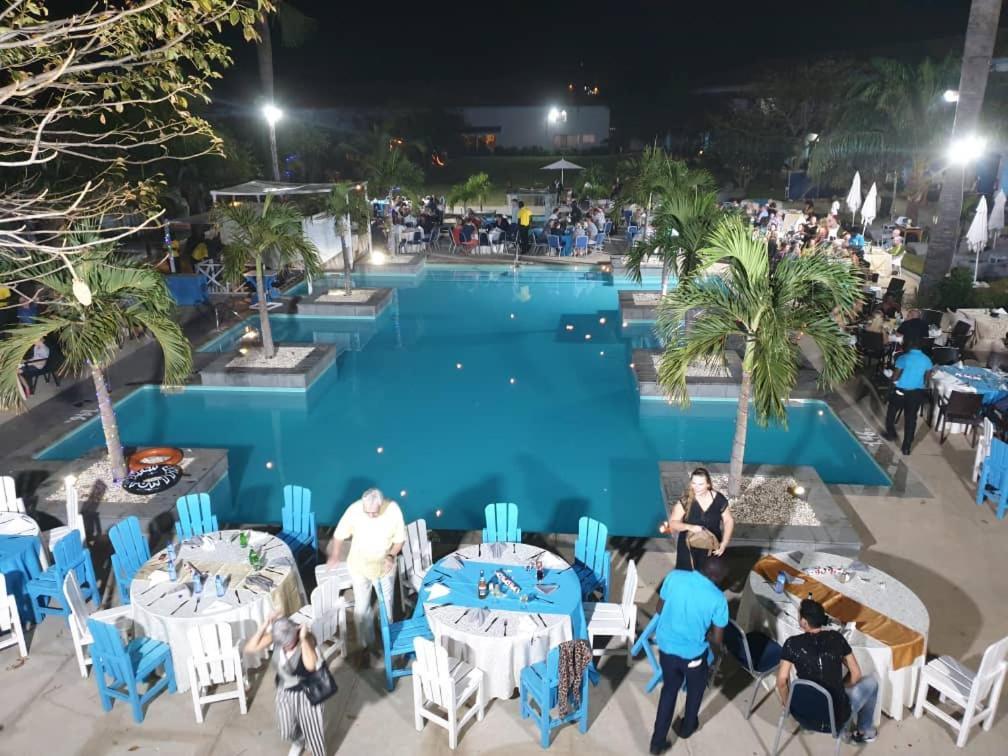 Djembe Beach Resort Kololi Kültér fotó