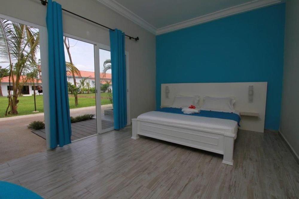 Djembe Beach Resort Kololi Kültér fotó