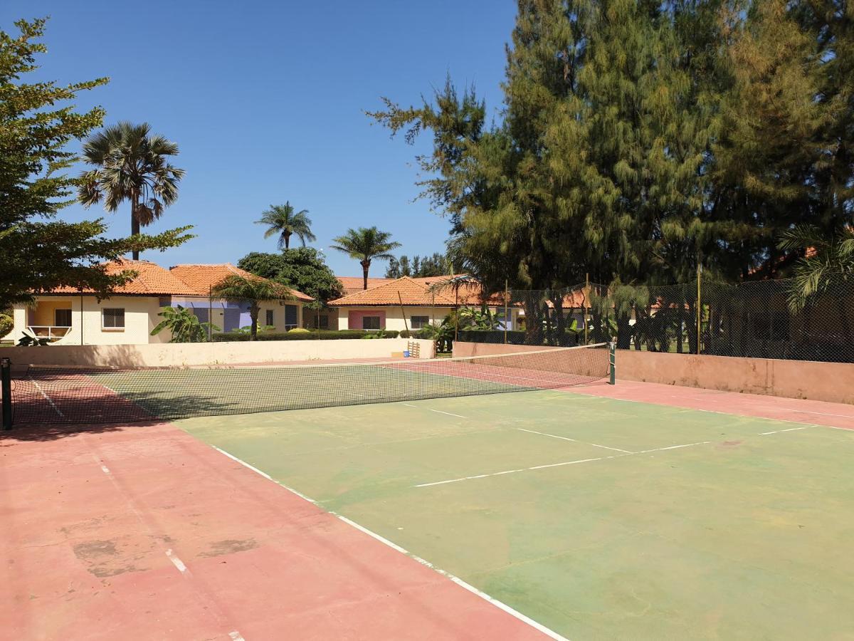 Djembe Beach Resort Kololi Kültér fotó