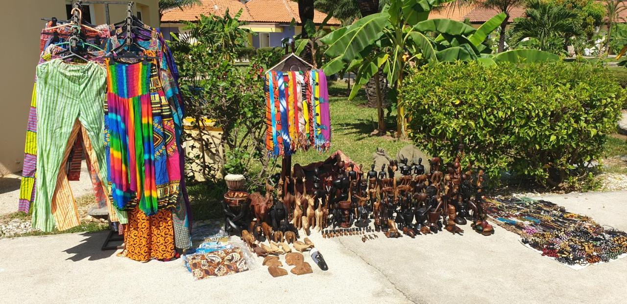 Djembe Beach Resort Kololi Kültér fotó