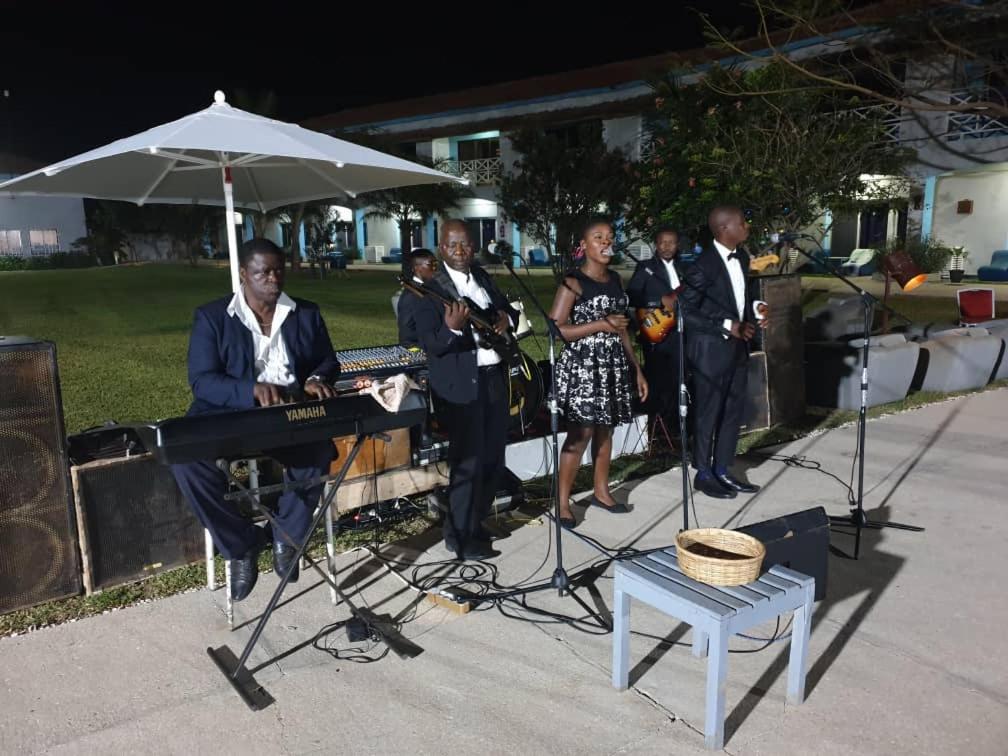 Djembe Beach Resort Kololi Kültér fotó
