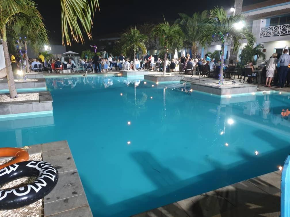 Djembe Beach Resort Kololi Kültér fotó